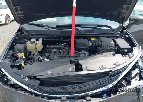 2019 Chrysler Pacifica Touring L from USA, damaged, VIN 2C4RC1BG0KR576114